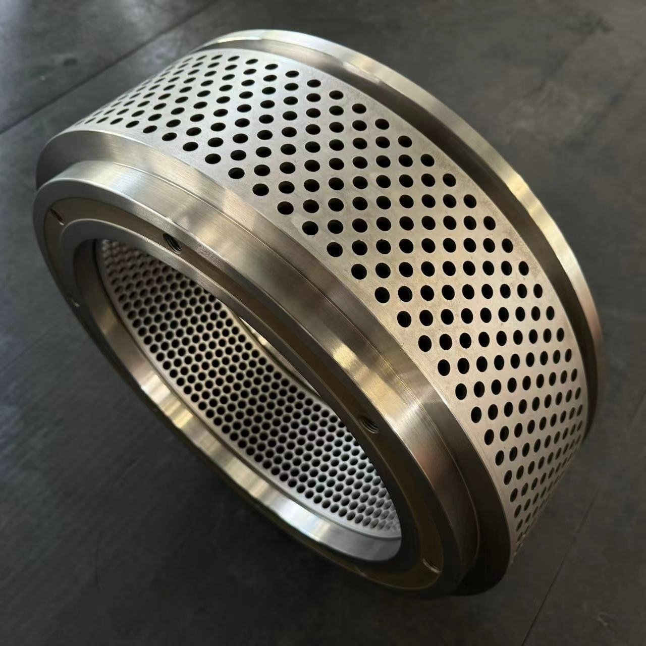Exceptional quality KMPM-400 nice price factory direct+86 19856302985 for animal feed pellet machine ringdie Matrix disc HKJ 400