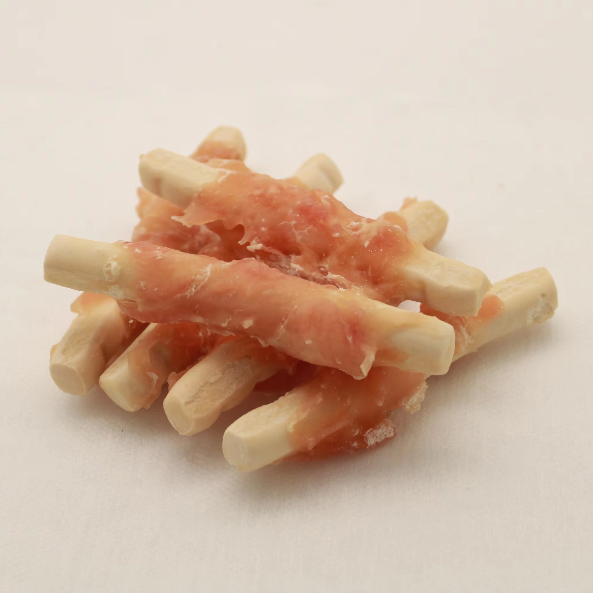 Factory Wholesale Cat and Dogs High Nutritional Delicious Chicken Wrapped In Cowhide Rolls