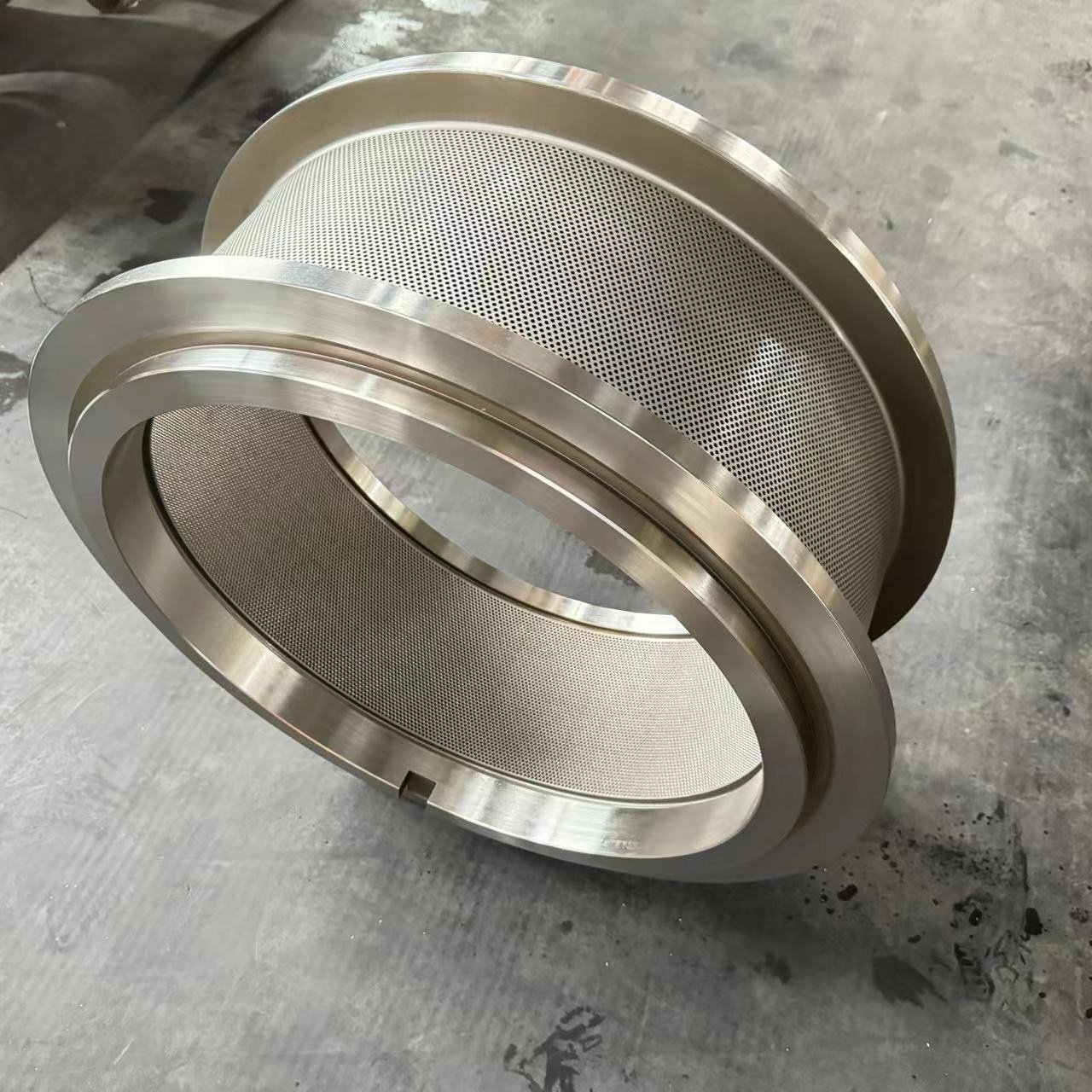 Incomparable quality X46Cr13 Ring die Buh.ler 520 low price factory direct for animal feed pellet granulator matrix Buh.ler 520