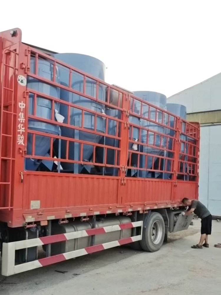 500Kg/H Vertical Animal Feed Crusher And Mixer Poultry Feed Making Machine Chicken Feed Mixer And Grinder Machine Automatic