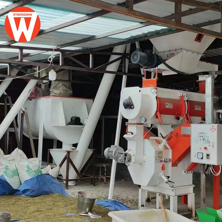 Strongwin corn feed mill crusher animal feed grinder and mixer machine