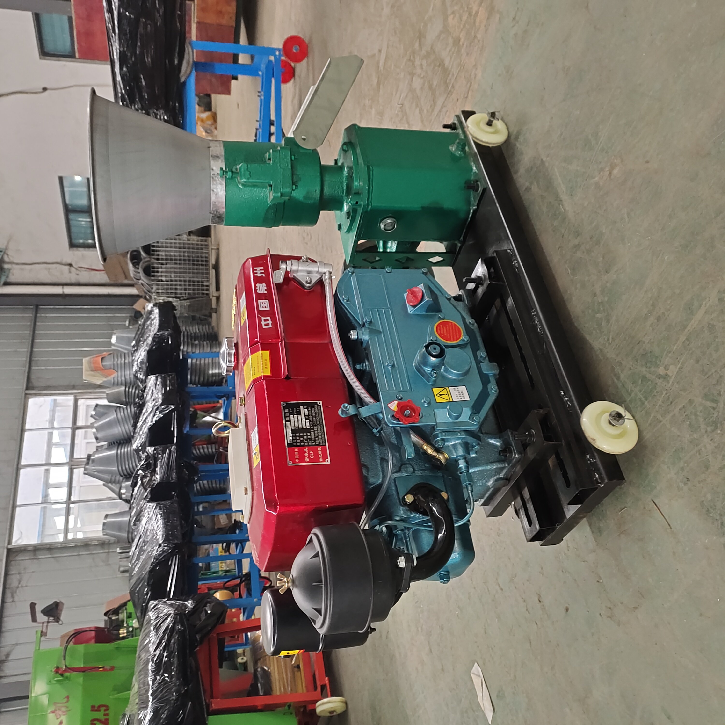 Hot-selling animal feed pellet machine supplier agricultural machinery cattle and sheep food animal feed pellet machine
