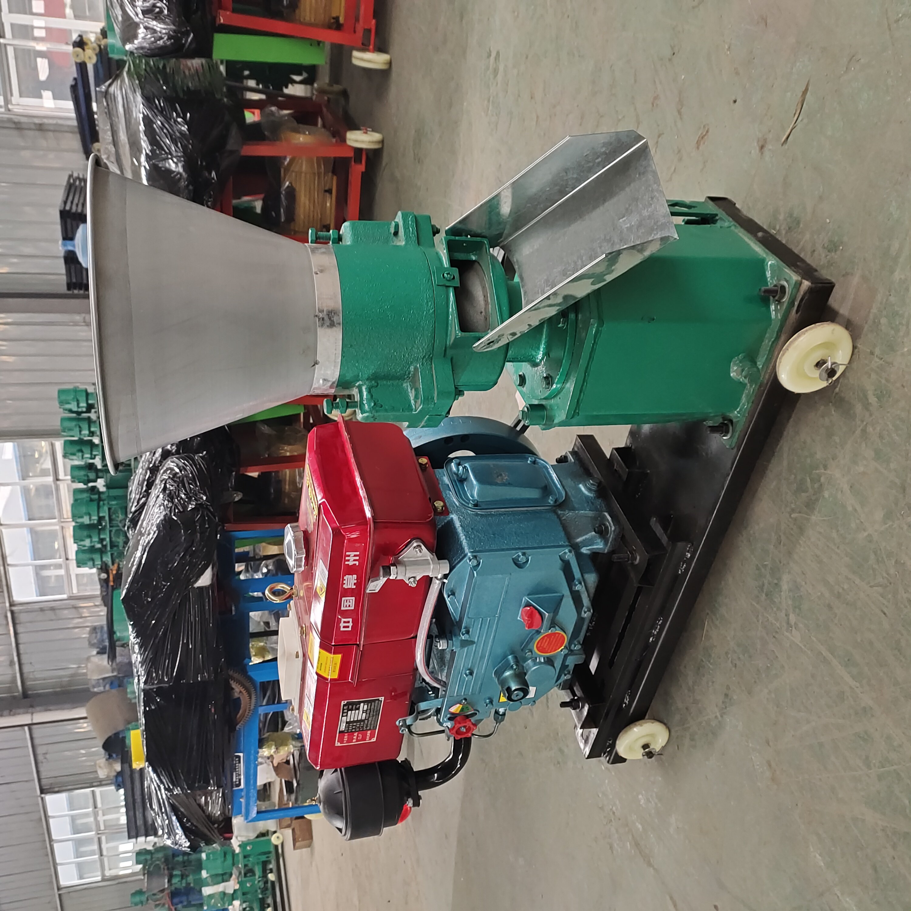 Hot-selling animal feed pellet machine supplier agricultural machinery cattle and sheep food animal feed pellet machine