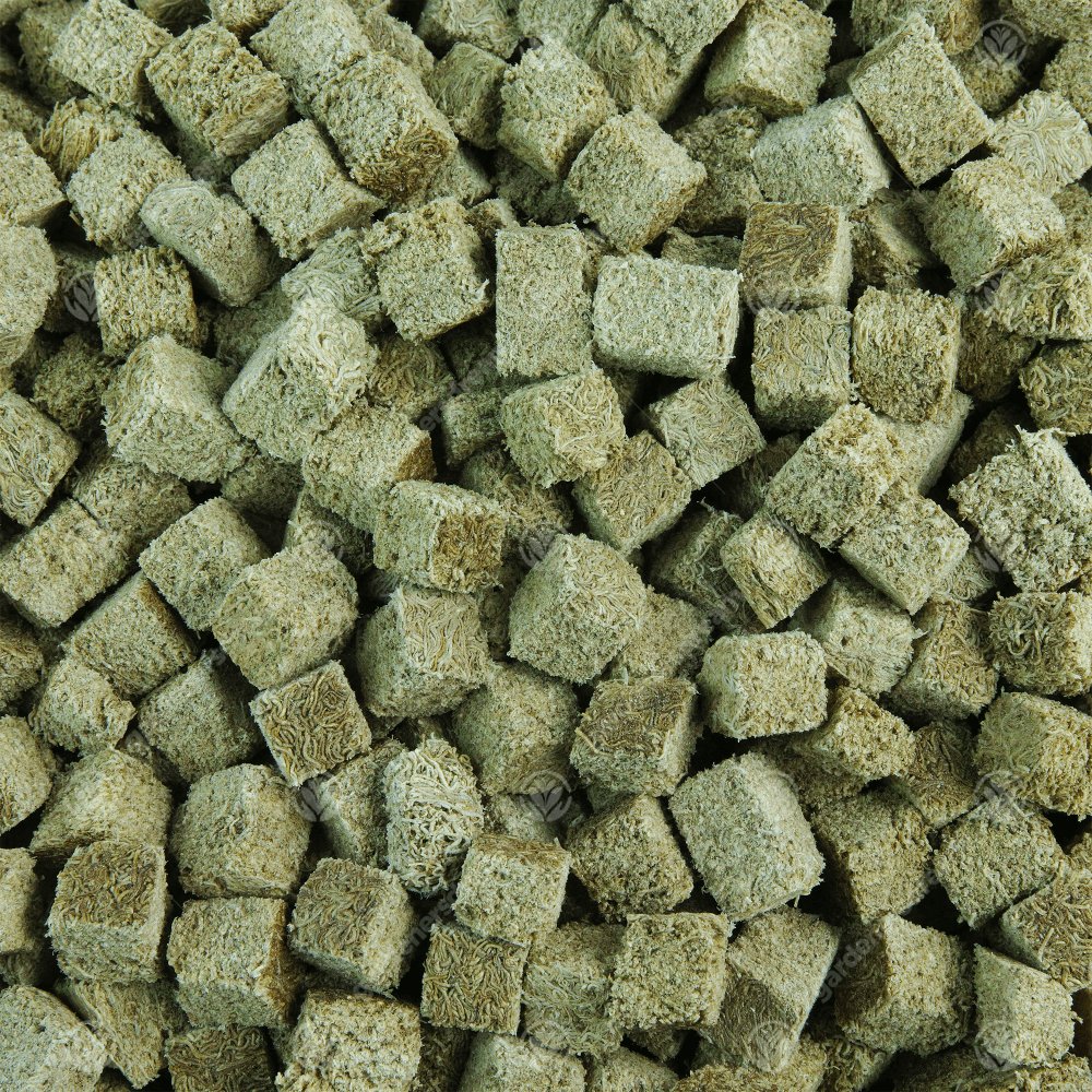 Hay Pellets / Animal Feed- Alfalfa Cubes