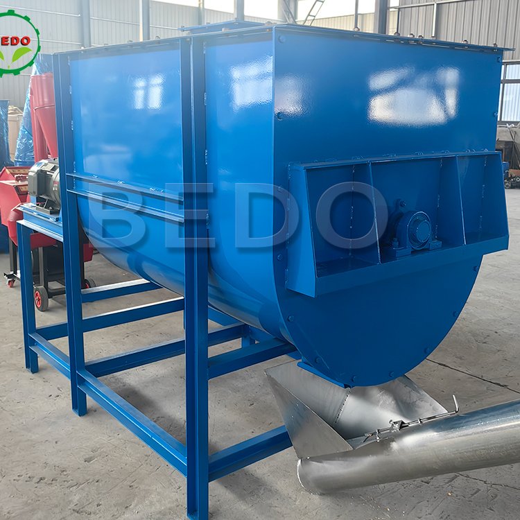 Poultry Feed Complete Production Line Horizontal Feed Mixer Cattle Chicken Pig Chicken Animal Feed Mixing Machine Price
