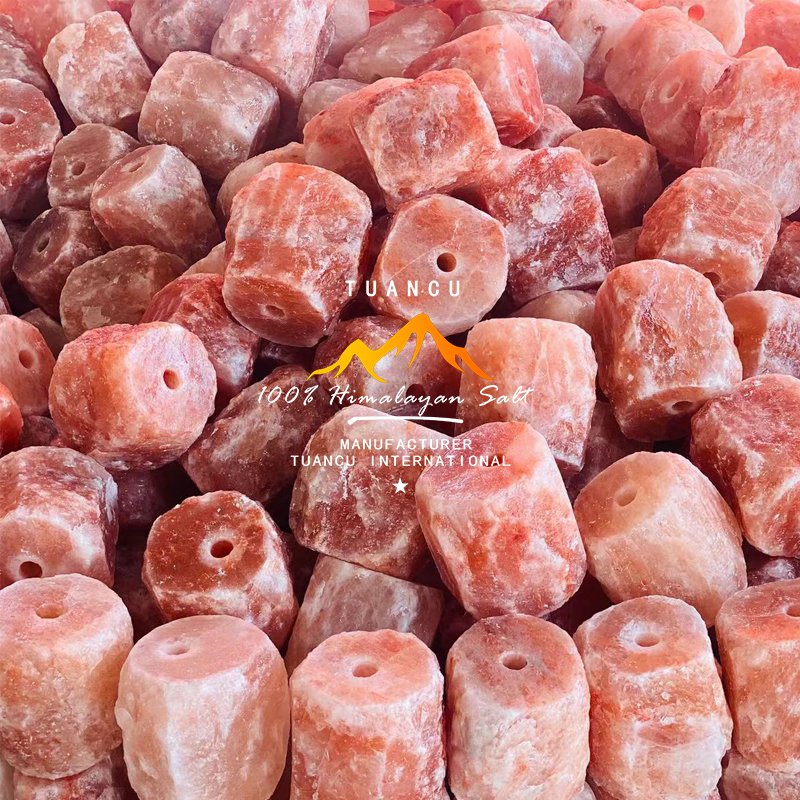 Rock Pure Himalayan Natural Animal Feed Mineral Salt Lick sheep Cattle Salt Lick With Rope