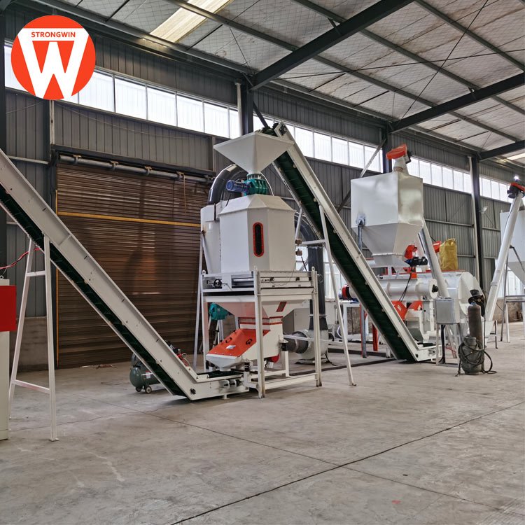 Henan Strongwin livestock farm animal feed pellet production plant machinery poultry feed pellet machine for chicken