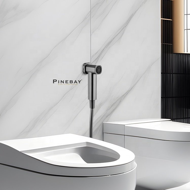 PINEBAY Hot Selling ABS Round Magnetic Cleaning Handheld Bidet Sprayer Kit Bathroom Gun Metal Bidet Shower Woman Toilet Shattaf