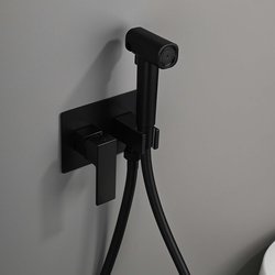 DGN-018Black