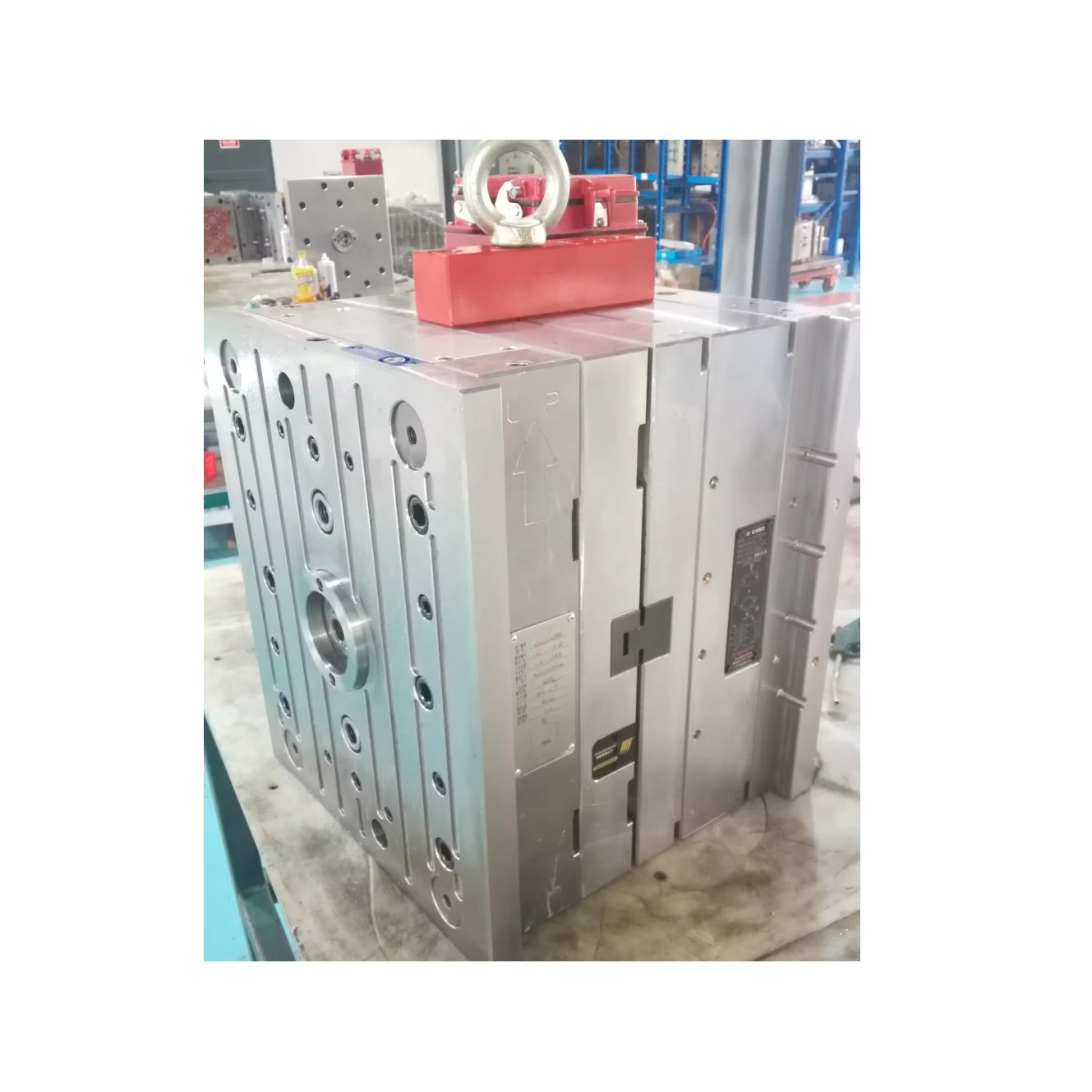 Specializing in the manufacture of emulsion pump - aerosol valve - foam pump head and manual trigger sprayer mold. Sprayin mould