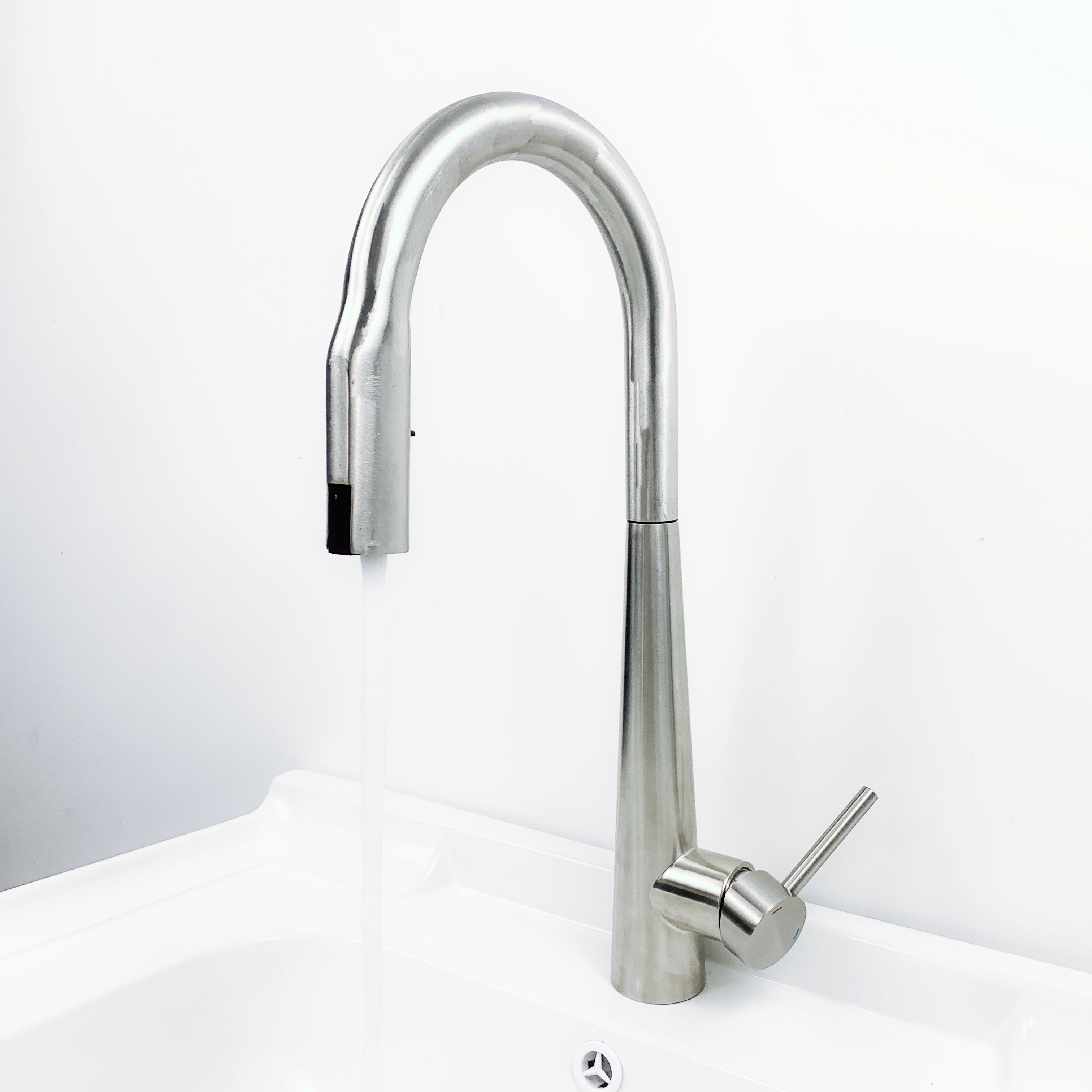 Customization High Standard Automatic Pull Down Touchless Kitchen sensor faucets