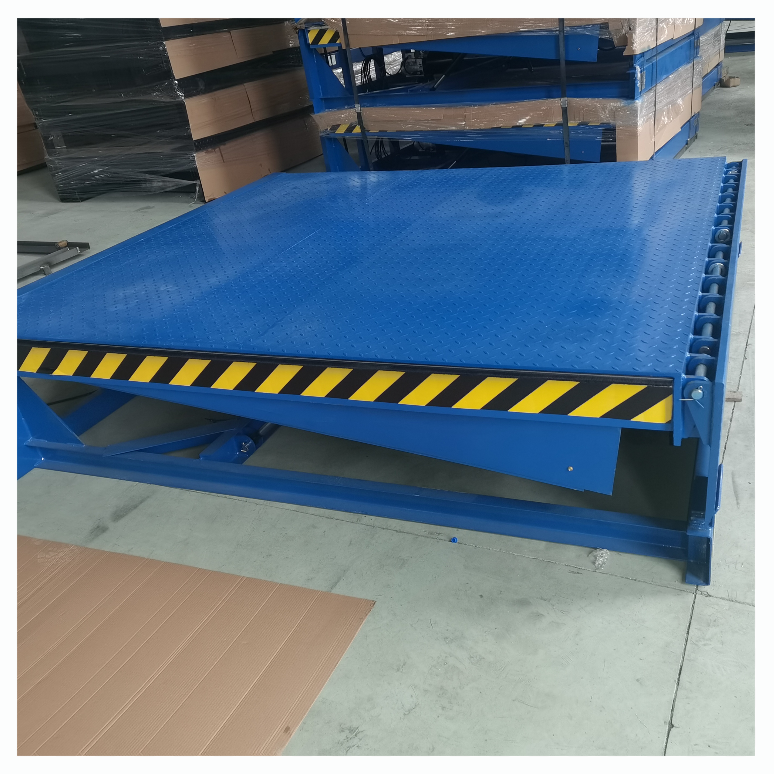 Factory Price 6-20Ton Container Loading Hydraulic Dock Leveler Warehouse Lifting Platform For Forklift
