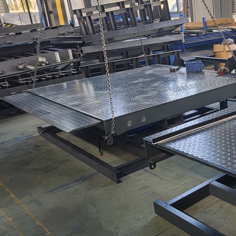 High Quality 8T Telescopic Load Dock Leveler Dock Ramp Container Ramp with Imported Motor Pump for Forklift