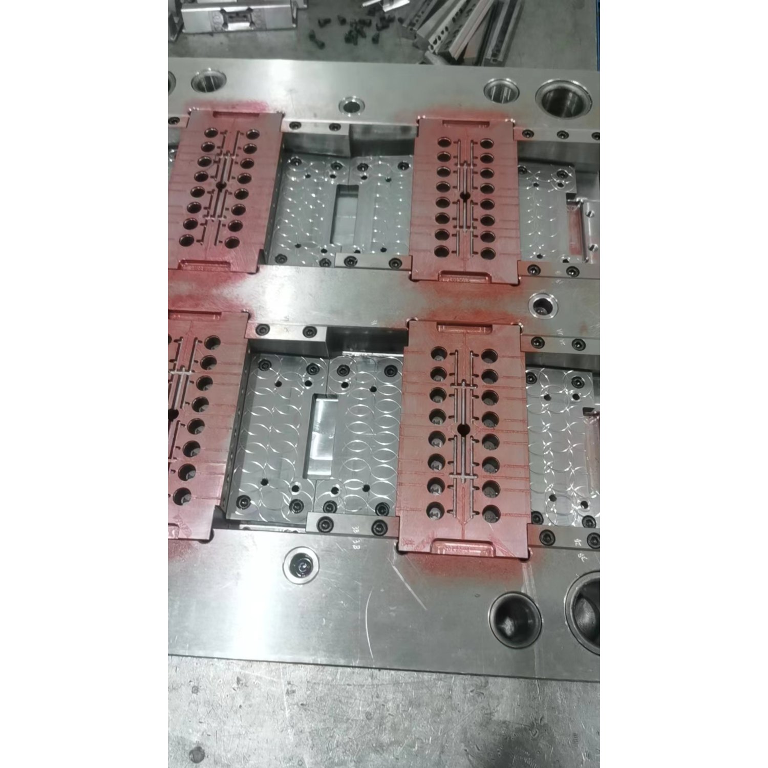 Manufacture lotion pump aerosol valve foam pump head and trigger type spray precision mold. Connecting seat plastic mold.