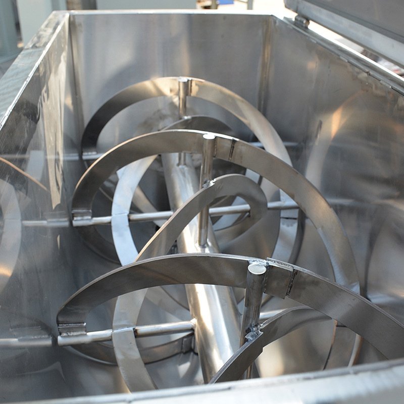 Small industrial spices mixer ribbon herb mixer machine 8kg 20kg 100kg 300kg double paddle spice powder mixer with liquid spray