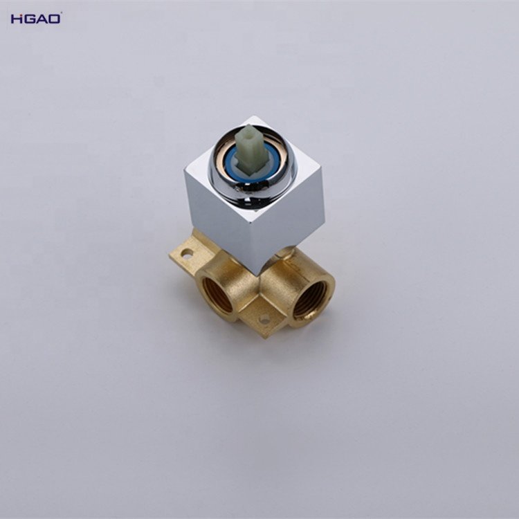 Modern Design Wall-Mounted Copper Rain Shower Head Chrome-Finished Brass Thermostat Overhead Rainfall Hotels Ceramic Valve Core