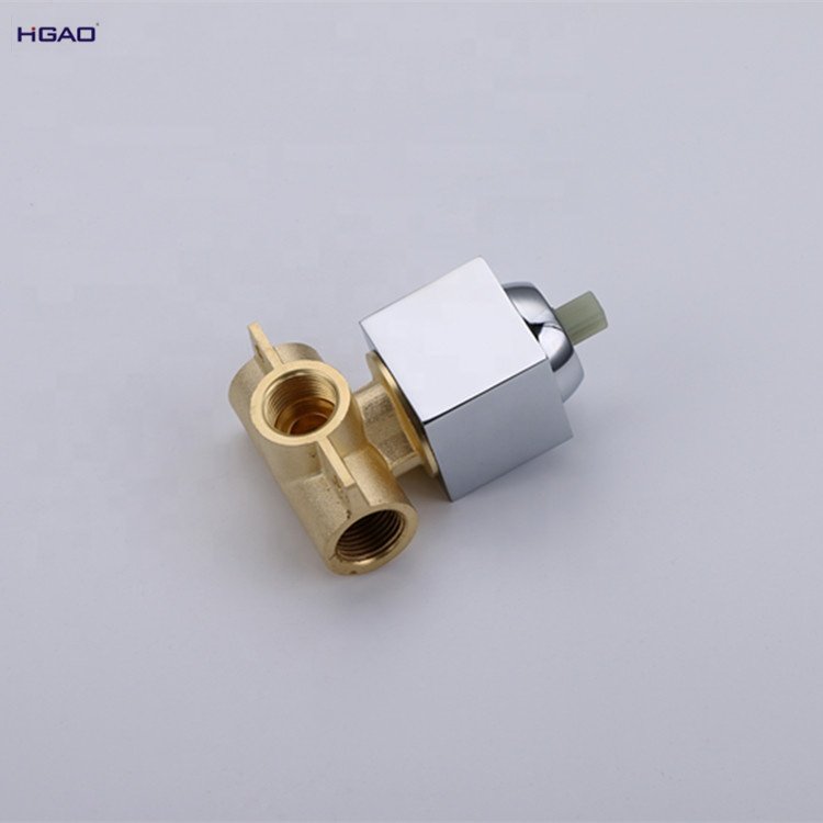 Modern Design Wall-Mounted Copper Rain Shower Head Chrome-Finished Brass Thermostat Overhead Rainfall Hotels Ceramic Valve Core