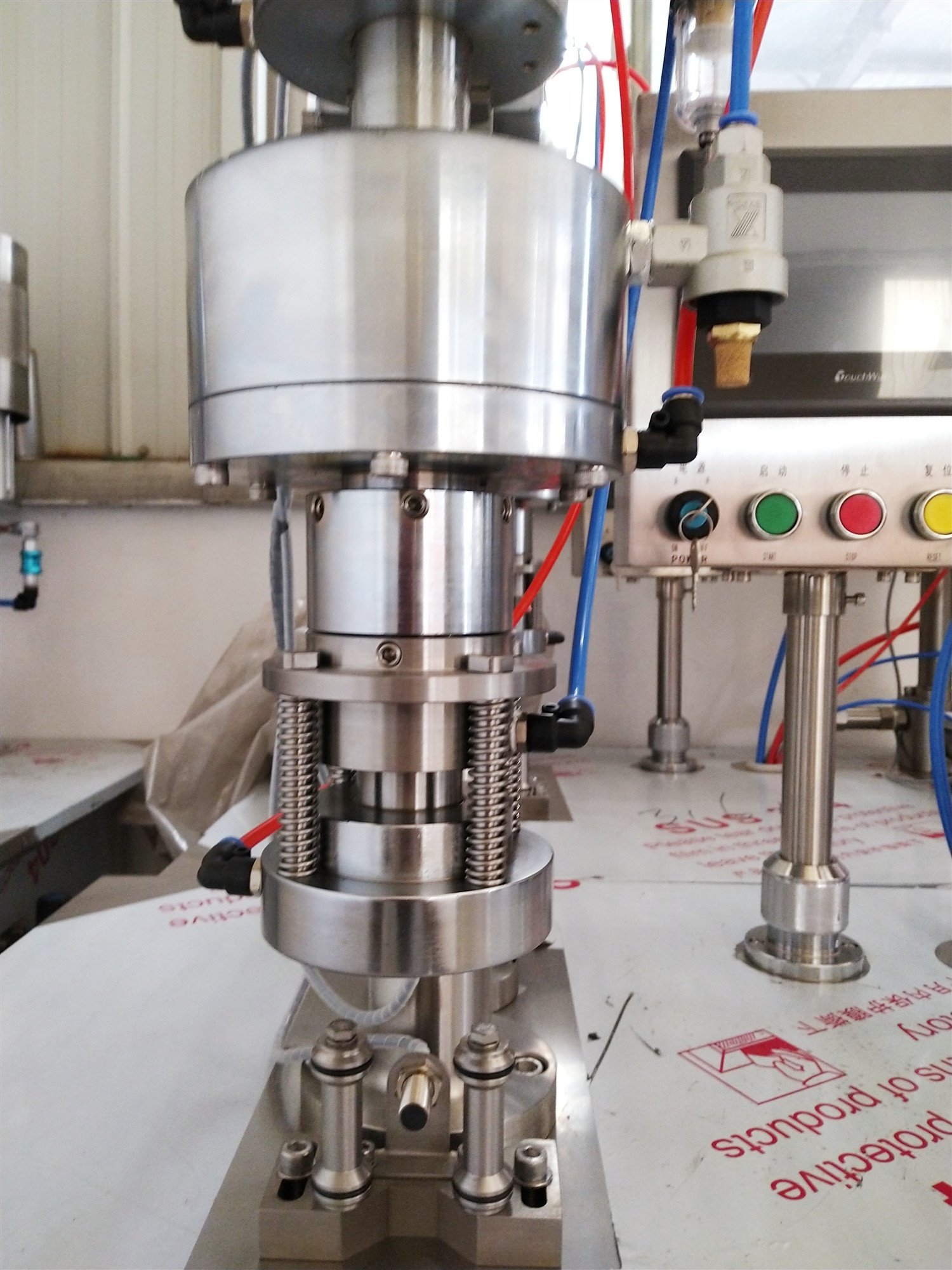 Semi Automatic Spray Paint Cans Sunscreen Spray Cosmetic Aerosol Filling Machine for Production Packing