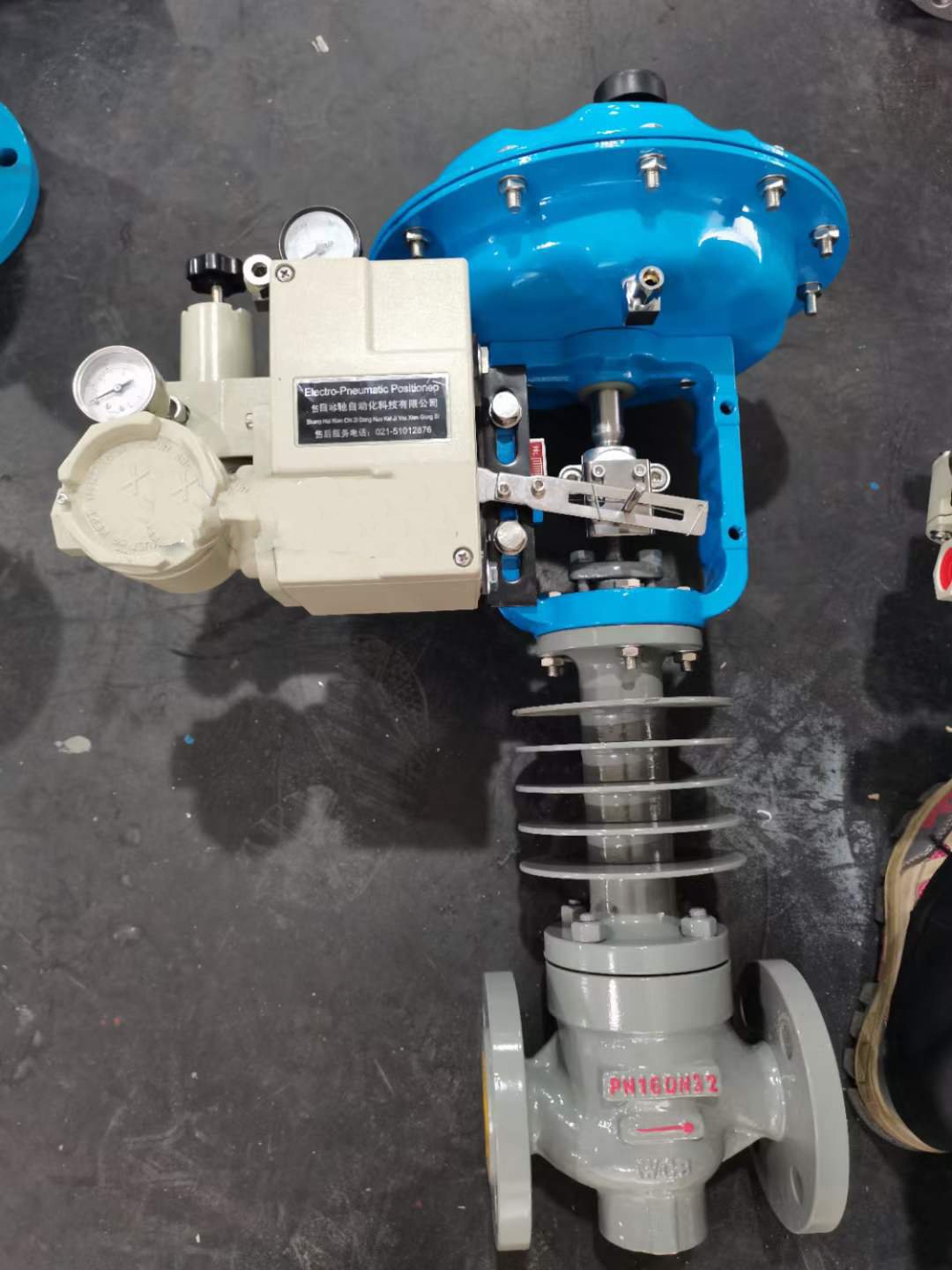 Pneumatically actuated globe proportional flow 3way mixing pneumatic control valve and diverting valve with positioner