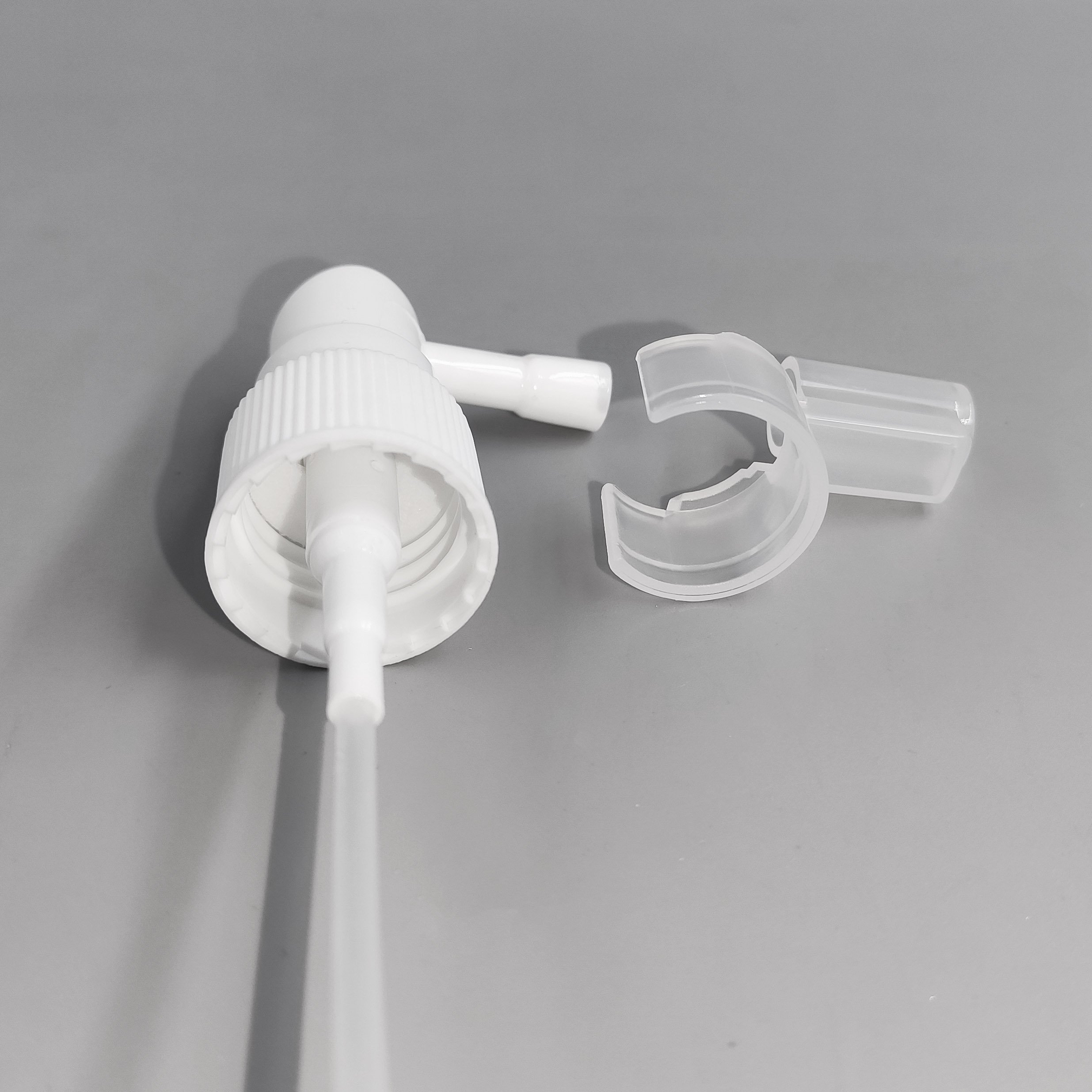 Custom 20/410 20mm White Plastic spray Nozzles China Safe Short Mouth Nasal spray Pump With Cap Mist spray Suppliers