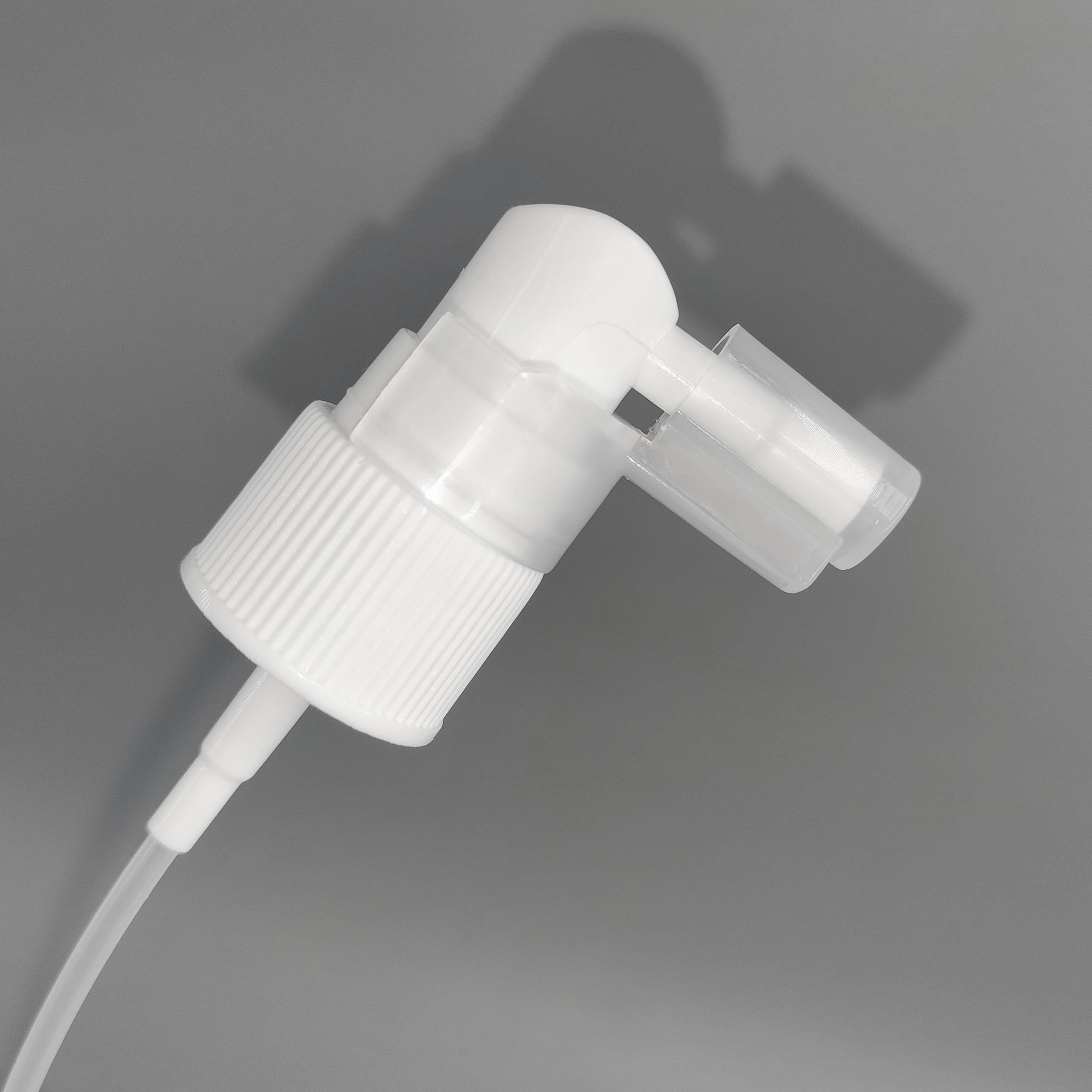 Custom 20/410 20mm White Plastic spray Nozzles China Safe Short Mouth Nasal spray Pump With Cap Mist spray Suppliers