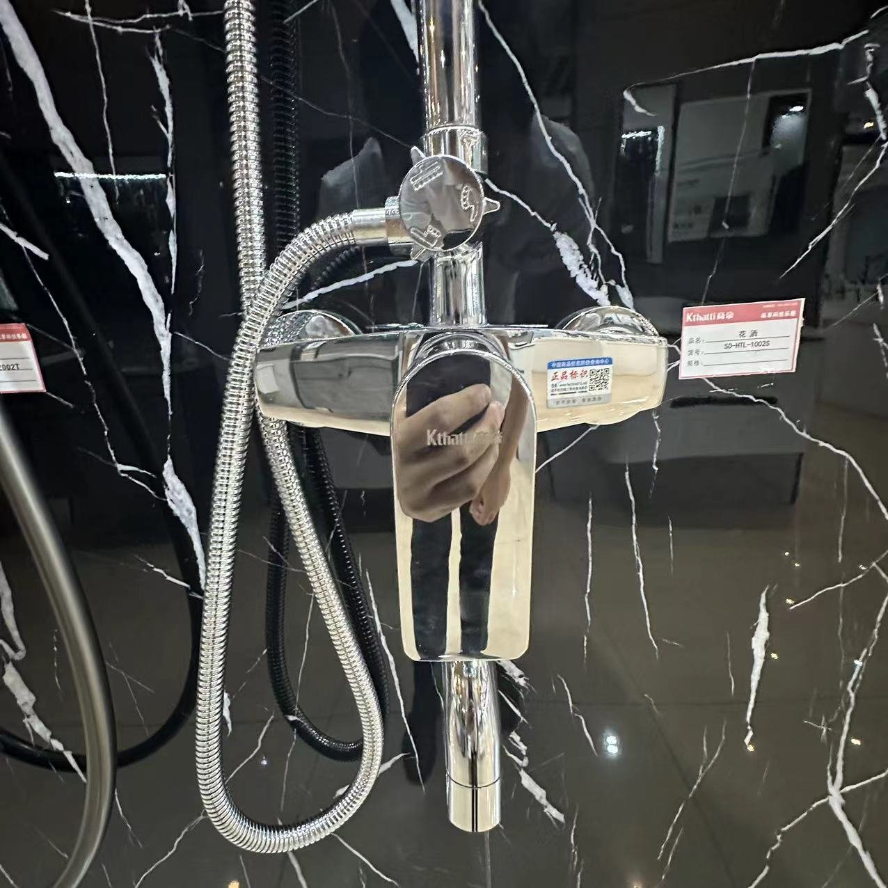 Top Spray Bath Head with Pressurized Water Saving Features Floor Stand Faucets for Shower & Bathroom ceramic valve core