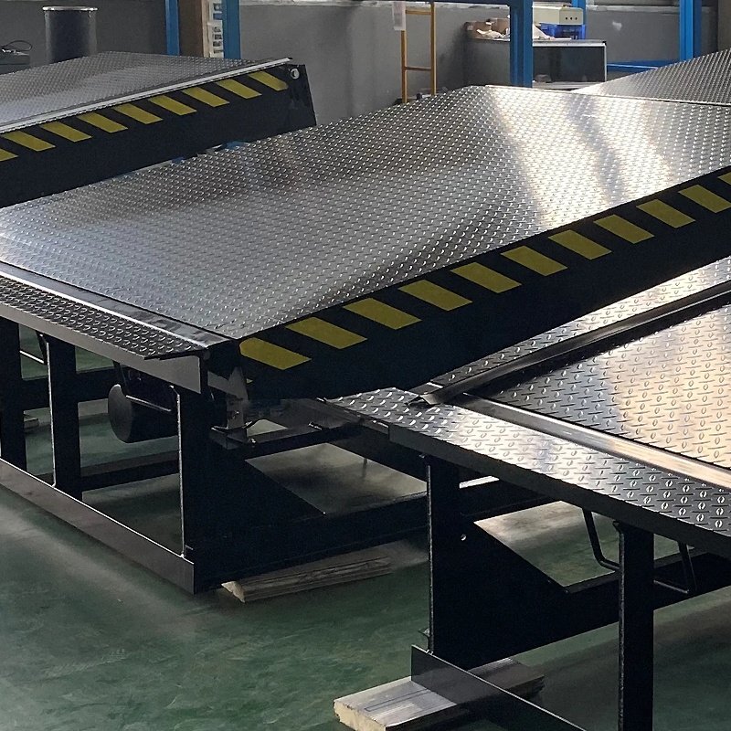 Logistics 6-20Ton Loading Unloading Hydraulic Dock Ramp Lifting Platform Electric Container Dock Leveller