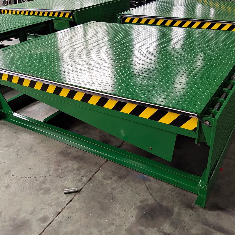 Customized 6-10Ton Hydraulic Platform Loading Dock Logistics Dock Ramp Dock Leveler For Warehouse Container
