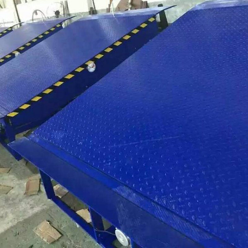 Wholesale 6-20Ton Hydraulic Dock Leveler For Warehouse Logistic Container Dock Leveller Ramp