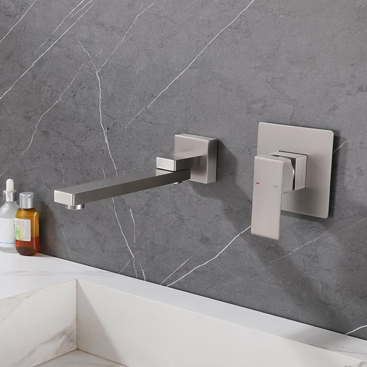 180 Degree Rotation Brass Faucet Single-Handle Wall Mount Bathroom Faucet Rain Spray Brushed Finish Ceramic Valve Core