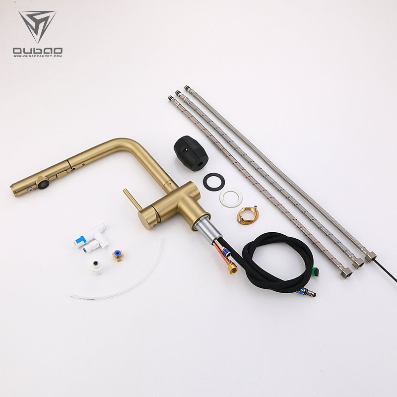 Contemporary Deck Mounted Ceramic Valve Core Single Hole Installation Pull-out Kitchen Faucet
