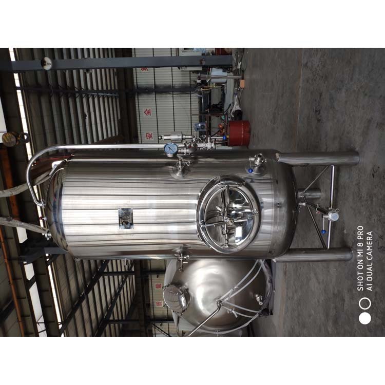 Stainless steel beer storage tank