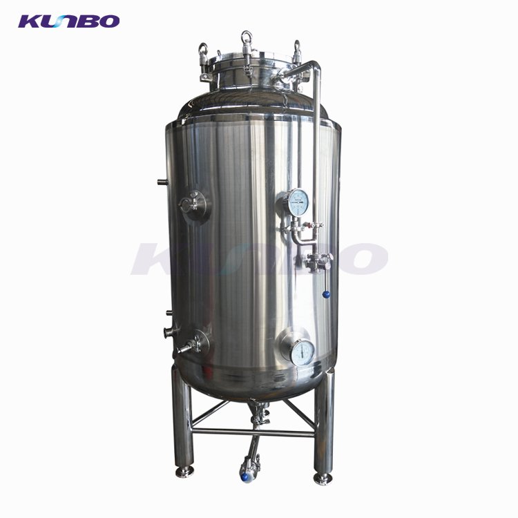 Stainless steel beer storage tank