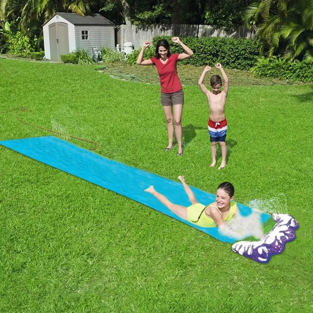 Inflatable kids water slide, outdoor play lawn inflatable water spray kids water slide