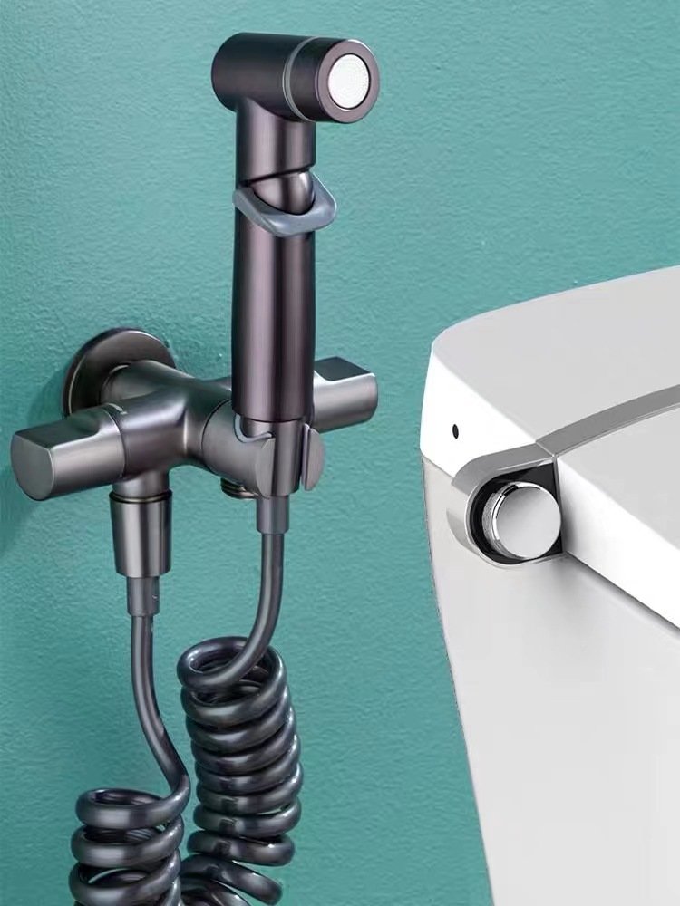 Brass Shataf WC Handheld Bidet Sprayer Hot Cold Warm Water Bathroom Spray Gun Portable Flexible for Hotels Home Made of Copper