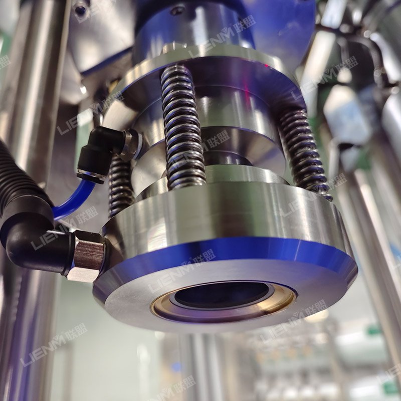 High Efficiency Bag On Valve Aerosol Filling Machine 3 Heads Deodorant Aerosol Filling Machine Spray Paint