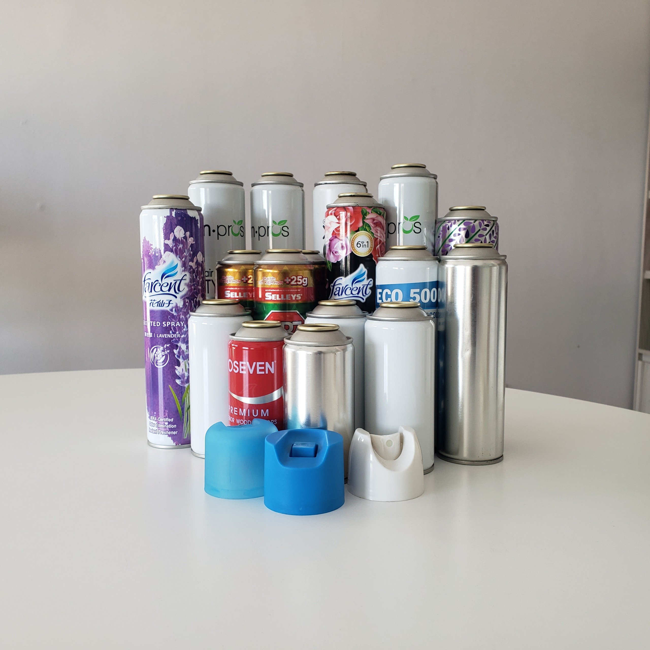 Small MOQ 4- 6 Colors Printed Tin Aerosol Can Empty Aerosol Spray Can with Spray Valves and Plastic Cover made in Vietnam