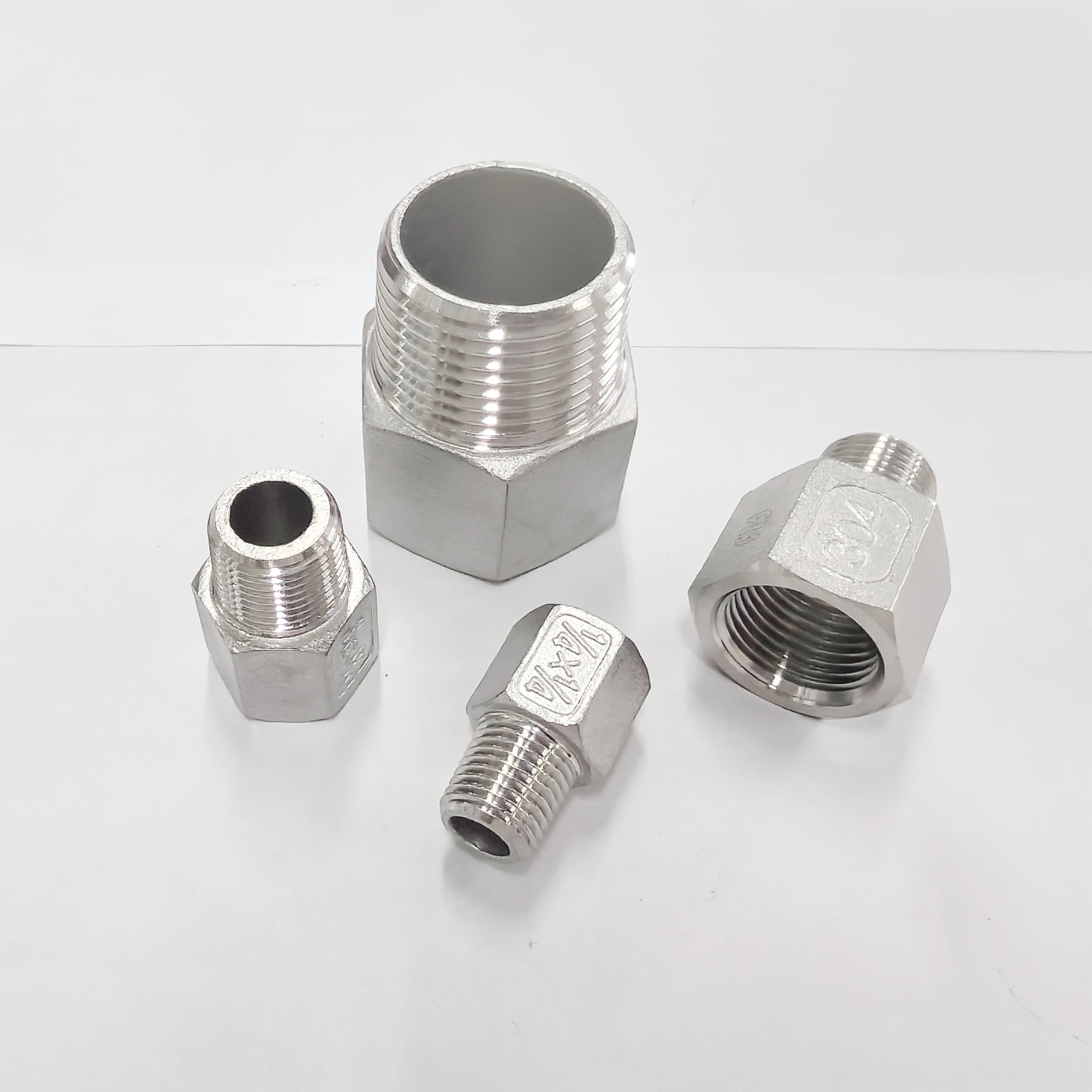 WAKAMATSU OEM Stainless Steel 304/316 Hex Nipple Reducer BSPT NPT Thread Male/Female Water Reducing Adapter Pipe Fittings