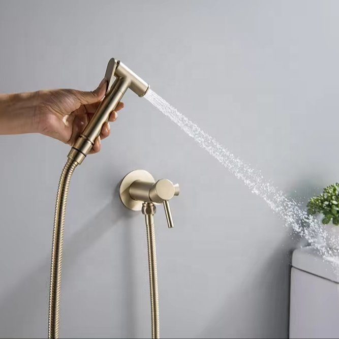 WC Bathroom Toilet Bidet Faucet Set gold Hidden Bathtub Toilet Hot and Cold Brass Bidet Pressurized Wash Spray Gun Shattaf Sets