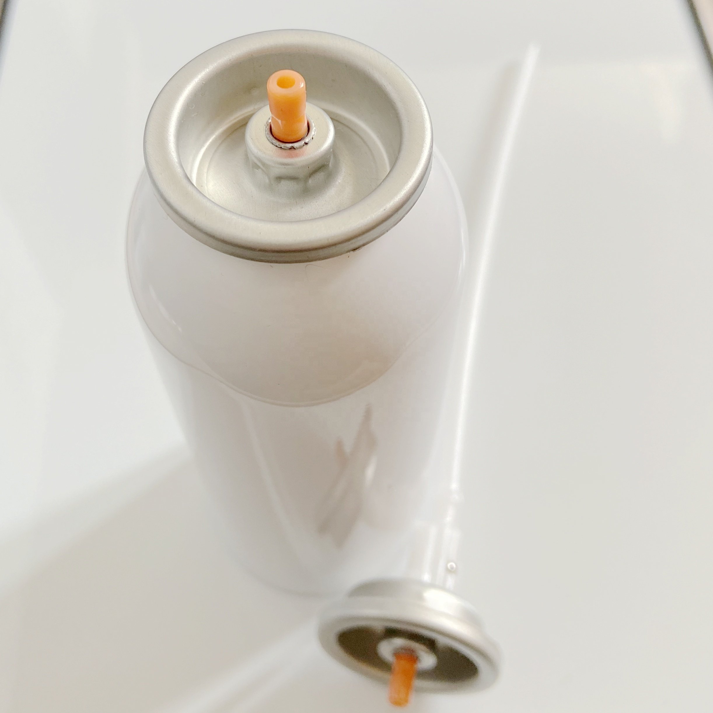 Up-side-down Aerosol Foam Continous spray valve With Different Actuator Plastic Aerosol For Pu Foam Aluminium Cans