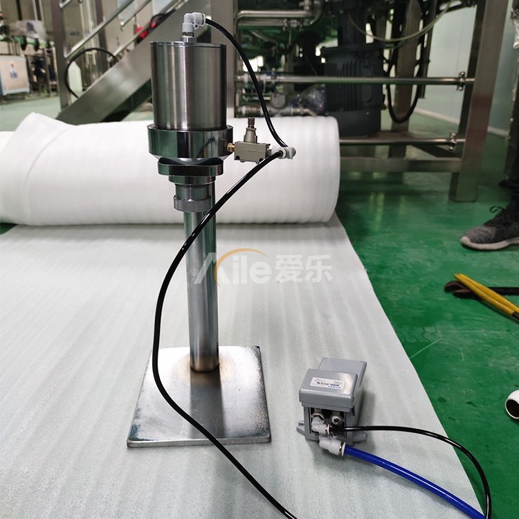 Factory Price Semi Automatic Pneumatic Bag Valve Pull Sleeve Aerosol Can Valve Pulling Machine