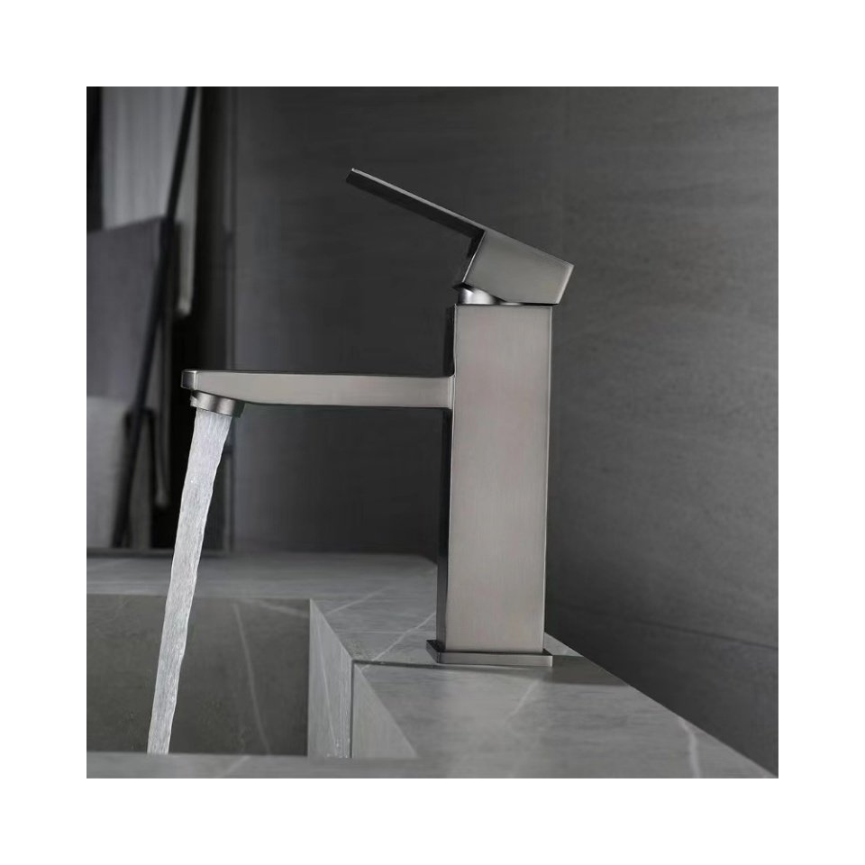 Top selling 304 stainless steel hot cold single handle water bathroom basin sink faucet black basin faucet mixer