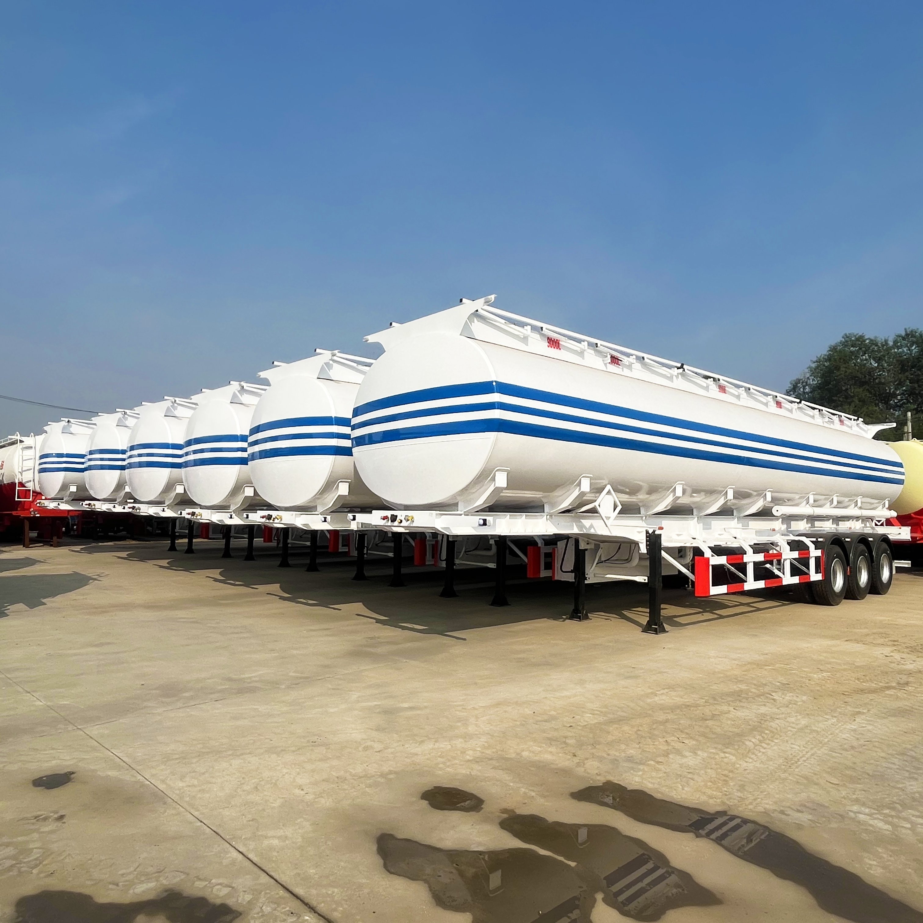 High quality brand new 3 4 axle 40000 45000 liters carbon steel or aluminum alloy fuel oil tank semi trailer