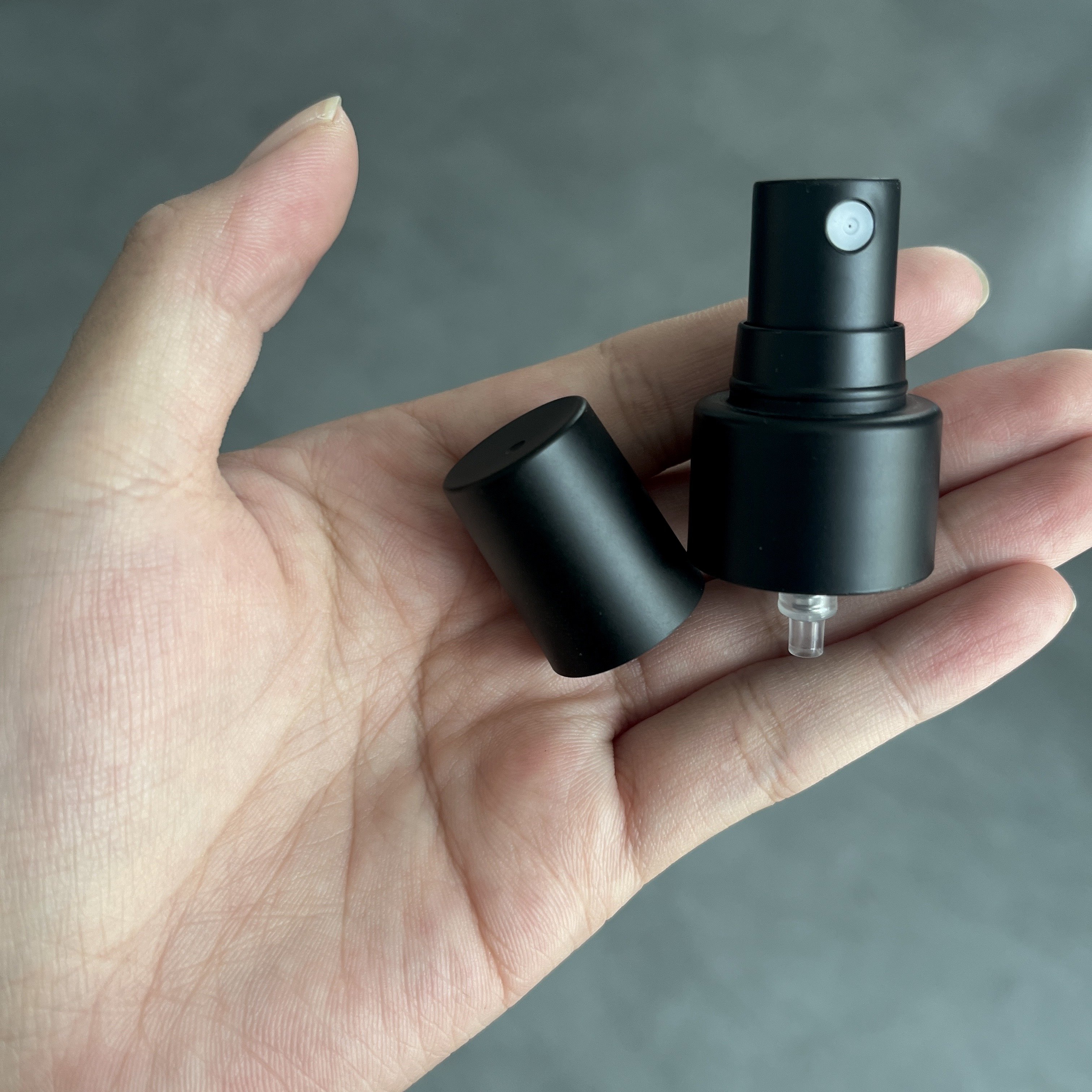 20/415 Free Sample Cosmetic Plastic Clear Black Fine Mist Sprayer,Perfume Atomizer White Fine 18/415 Mist Spray