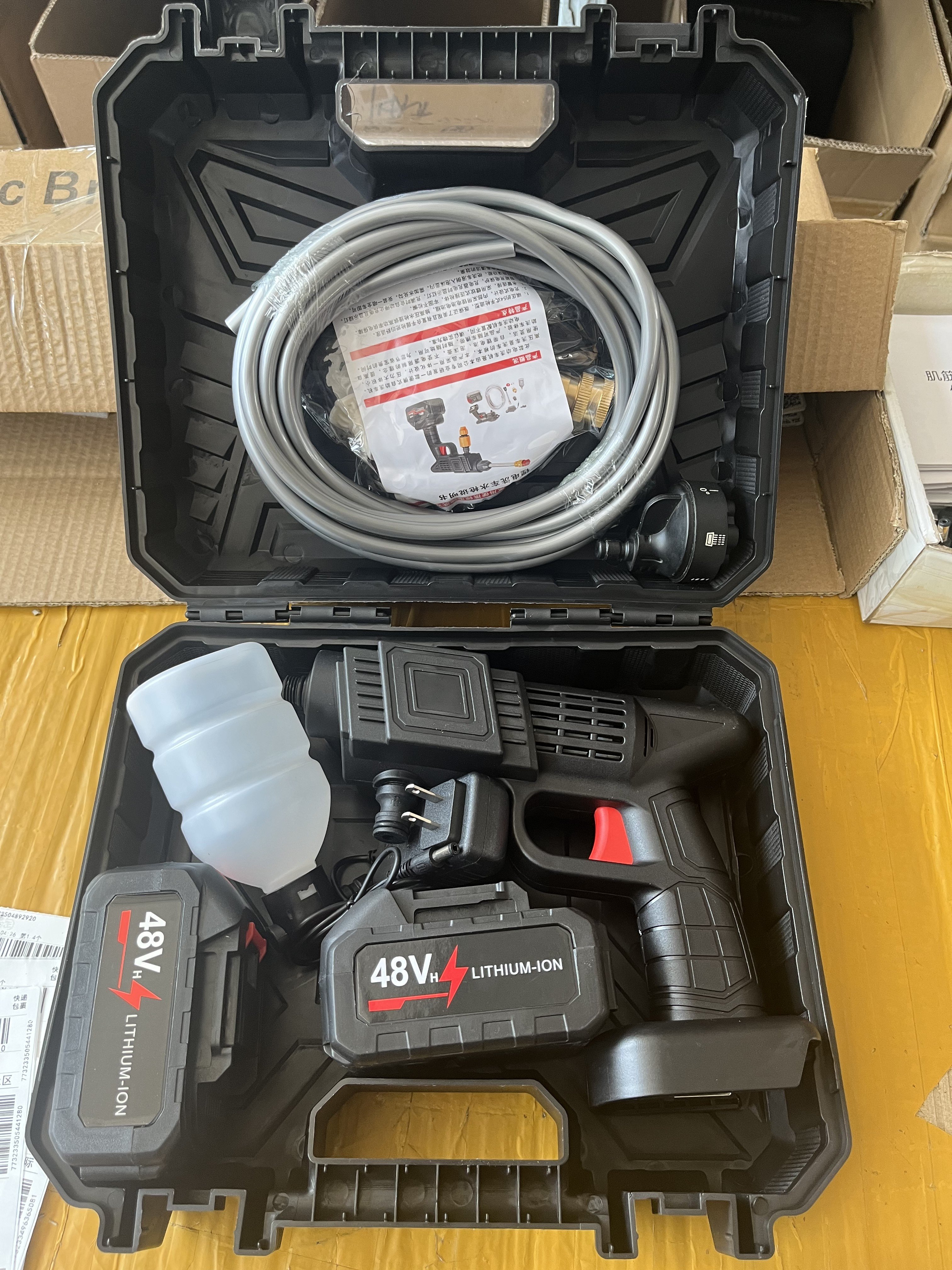 New Car Washing Machine 6-in-1 Water Wash Gun Electric Car Washing Equipment Portable High Pressure Car Washer
