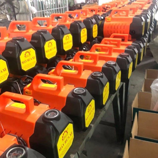 New Feature 2021 Automatic Car Washer Machine Origin from Vietnam High Quality Pressure 13-18mpa Single Phase 220V Washing Car