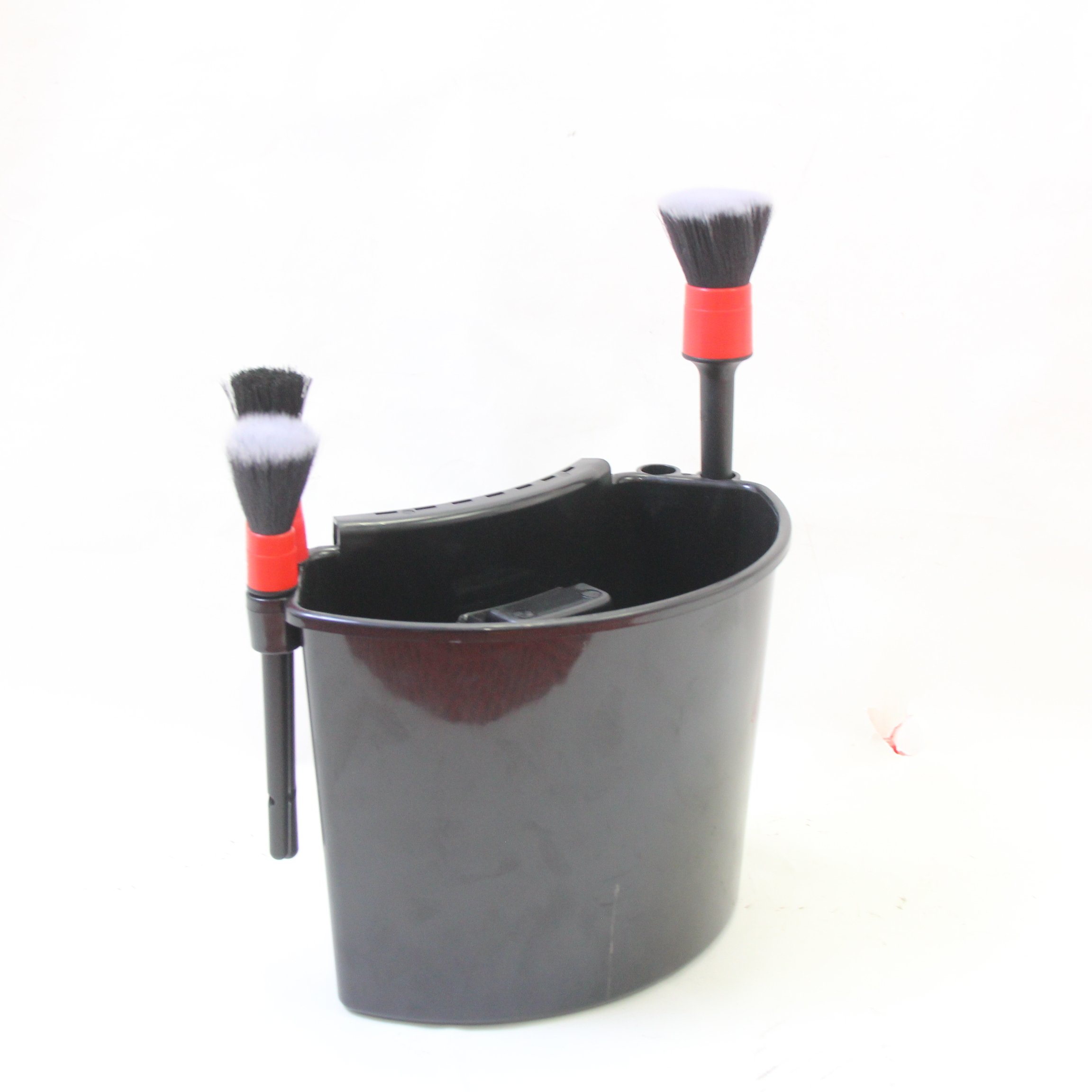 Factory Directly Supply Hot Sale Car Wash Tool Car Wash Beauty Kit Wall Mounted Bucket for Car Clean