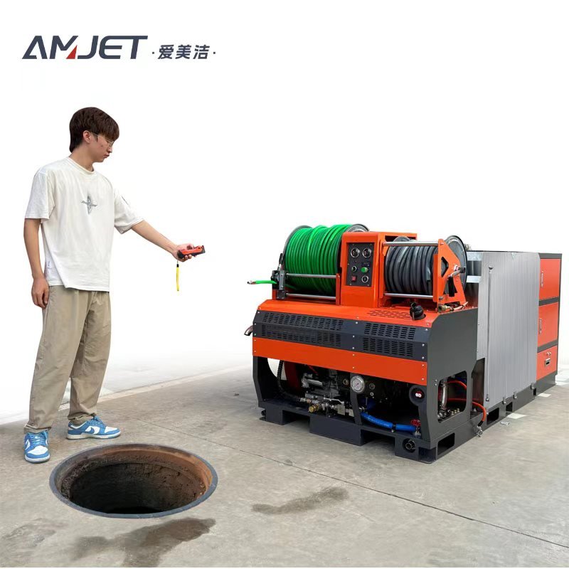 Sewage pipe and sewer pressure washer that can be installed in the car. Gasoline engine German pump. Sewer injection machine.