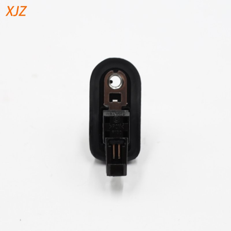 XJZ Automobile Switch C8973132080 for ISUZU JIM RuiMai D-MAX Switch Door Lamp