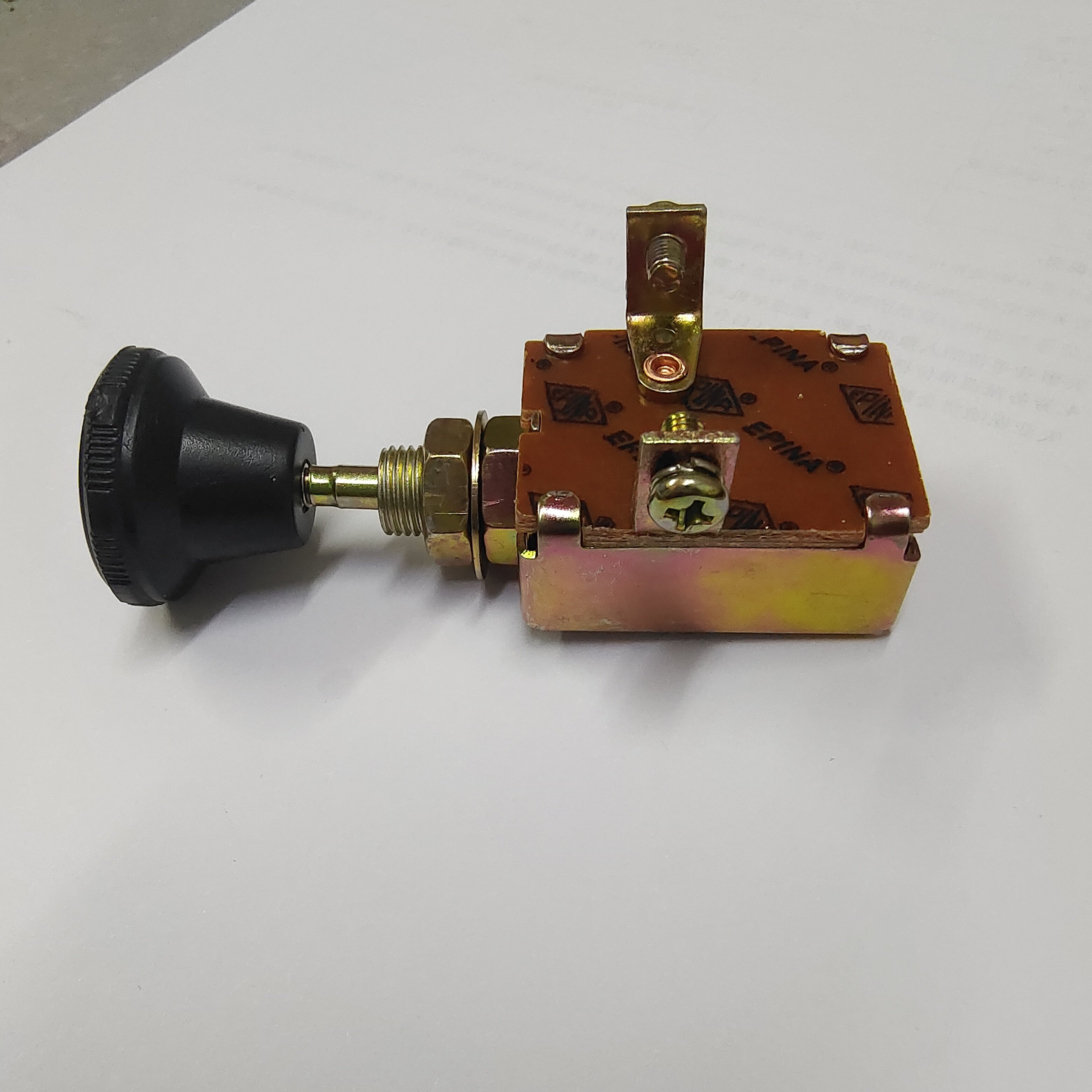 New Plastic Off/On Push/Pull Switch for Agricultural Vehicle Tractors and Trucks